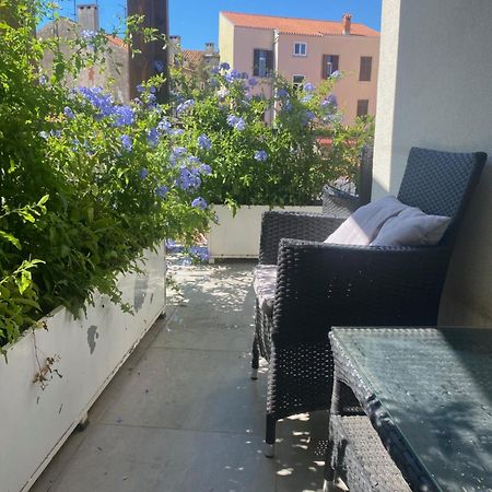 PUY Appartment In Center With Parking מראה חיצוני תמונה