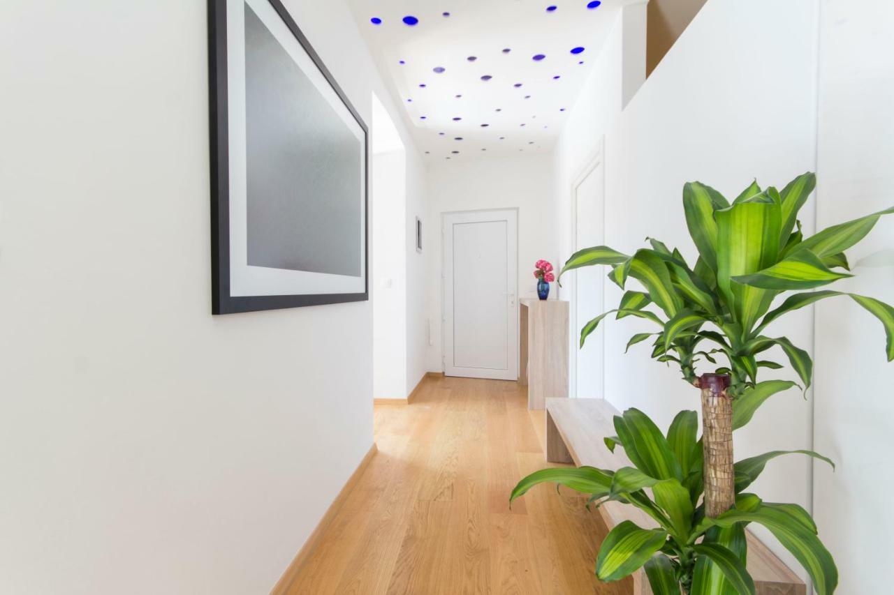 PUY Appartment In Center With Parking מראה חיצוני תמונה